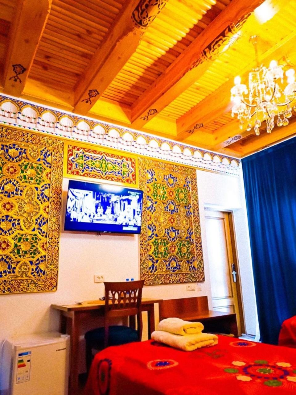 Meros Hotel Buxoro Ngoại thất bức ảnh