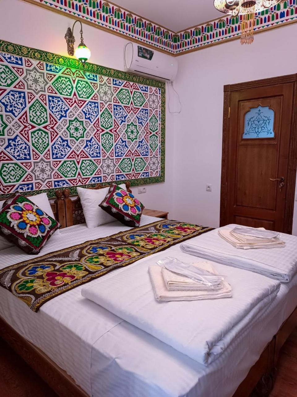 Meros Hotel Buxoro Ngoại thất bức ảnh