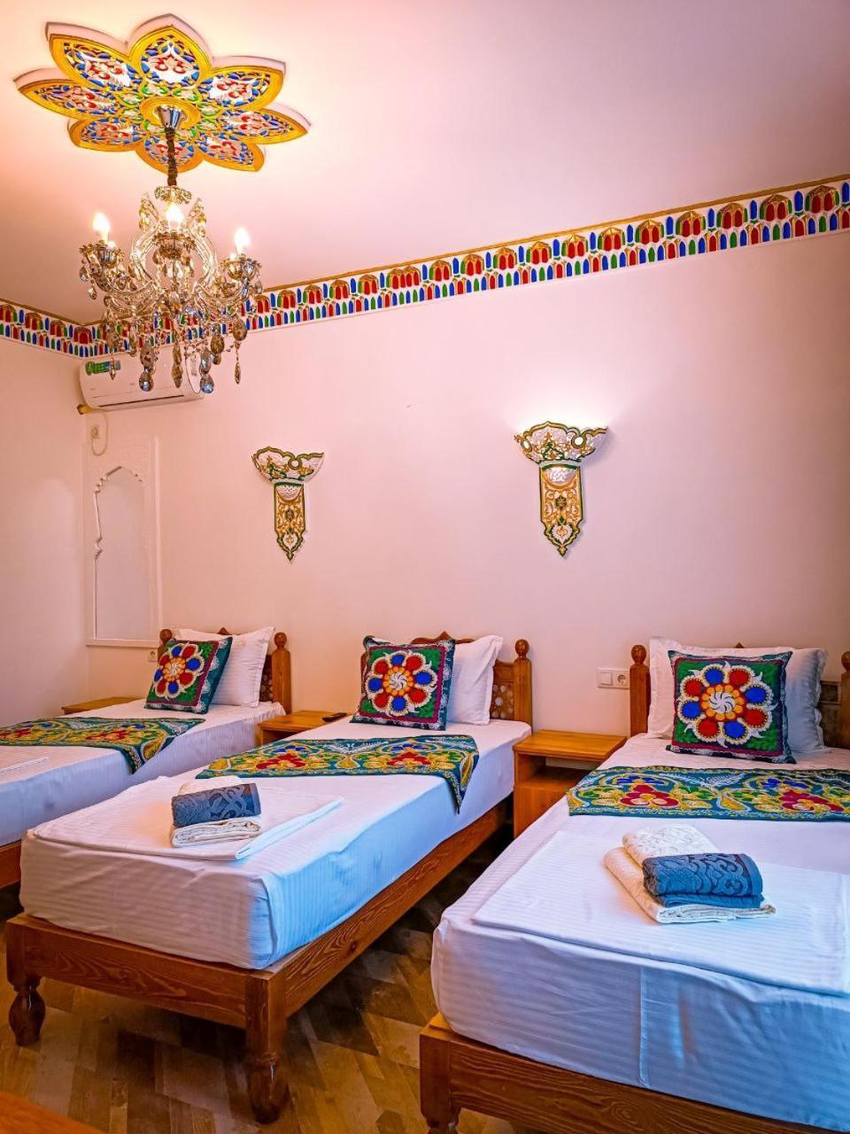 Meros Hotel Buxoro Ngoại thất bức ảnh