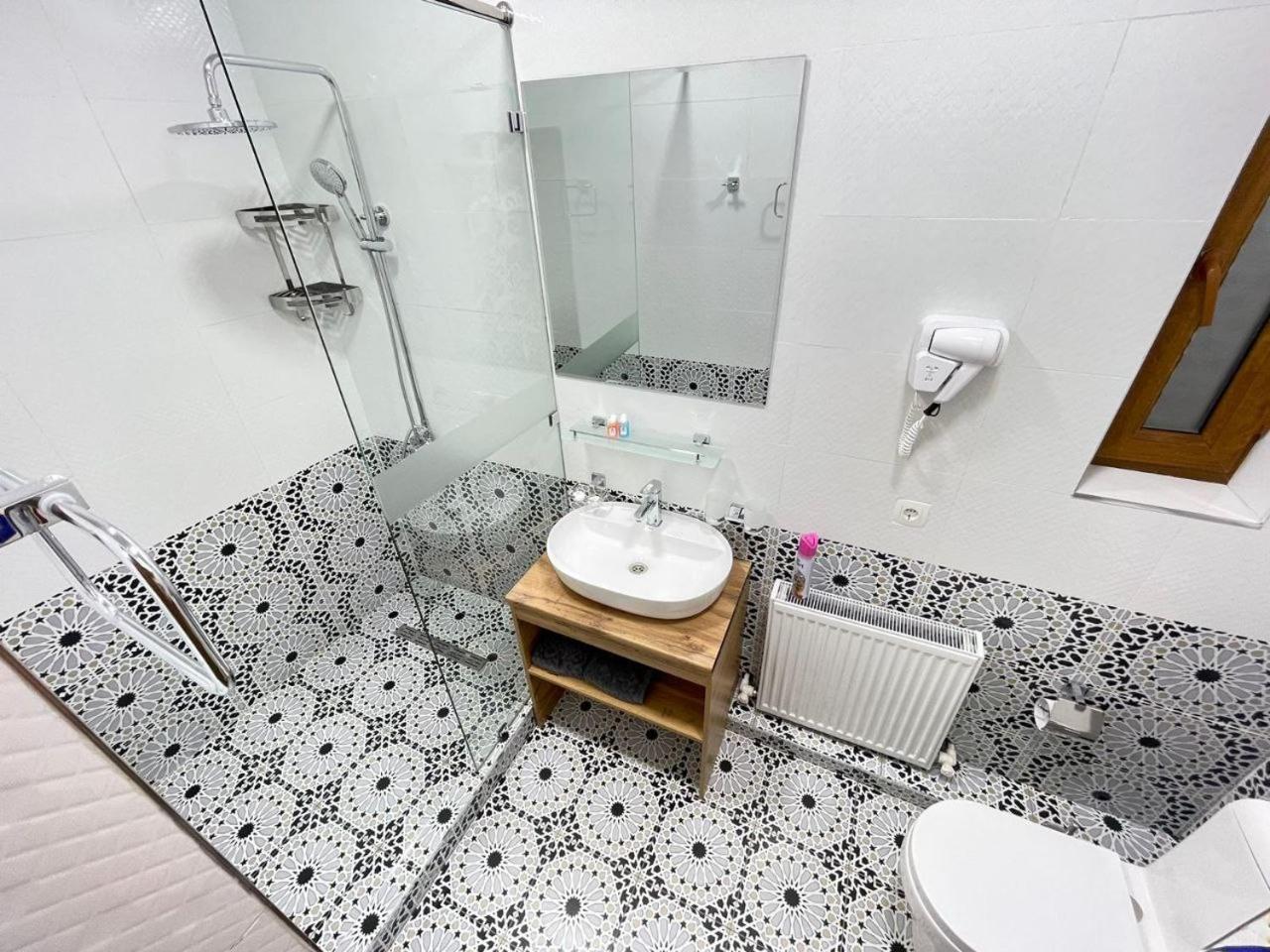 Meros Hotel Buxoro Ngoại thất bức ảnh